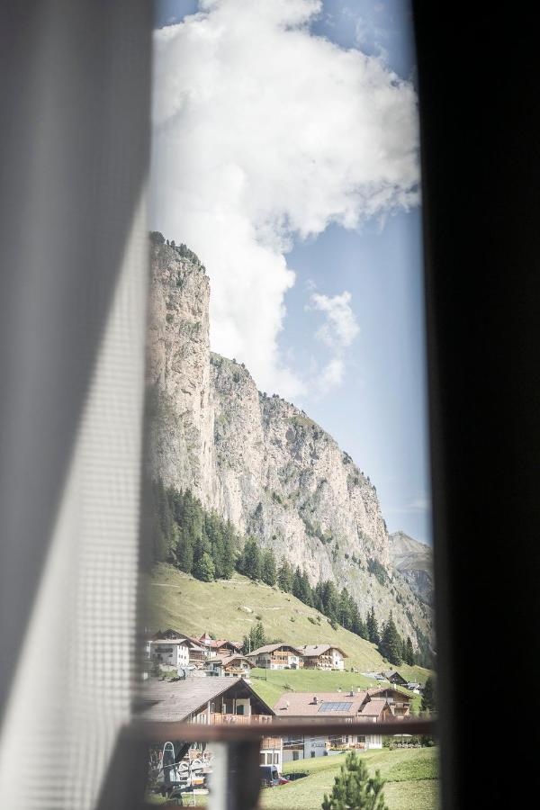 Hotel Acadia - Adults Mountain Home Selva di Val Gardena Exterior foto